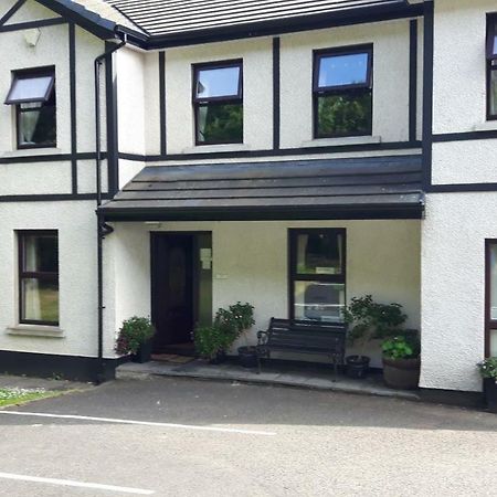 J And J Guest House Ballycastle Exterior foto